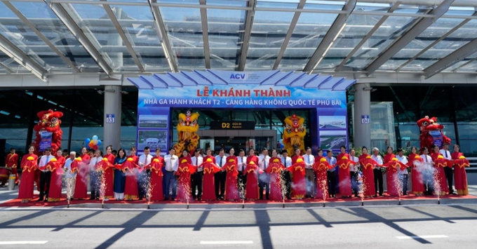 Lễ cắt băng khánh thành Nhà ga T2 - Cảng HKQT Phú Bài.