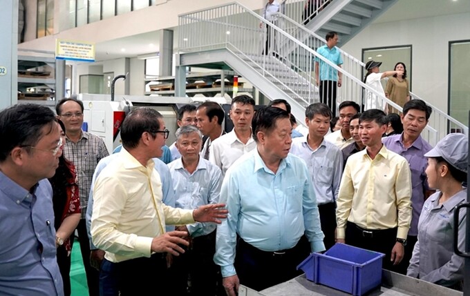 Ông Nguyễn Trọng Nghĩa tìm hiểu tình hình sản xuất kinh doanh của Tập đoàn THACO