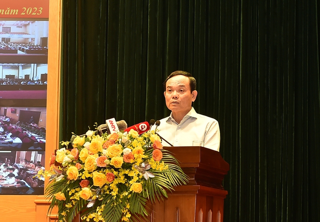 Phó Thủ tướng Trần Lưu Quang đề nghị các bộ, ngành, UBND các địa phương phân công rõ trách nhiệm và thường xuyên kiểm tra, đôn đốc việc thực hiện, góp phần nâng cao hiệu quả công tác bảo đảm TTATGT