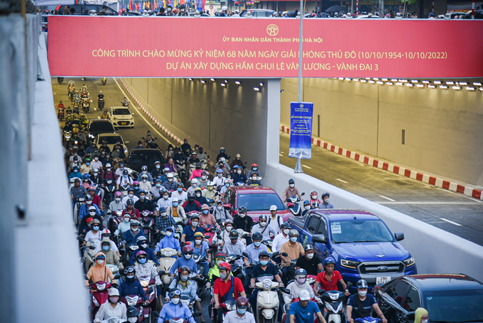 Hà Nội đã dành nhiều nguồn lực để phát triển các hạng mục ngầm nhằm giải bài toán giao thông đô thị điển hình là Hầm chui Lê Văn Lương