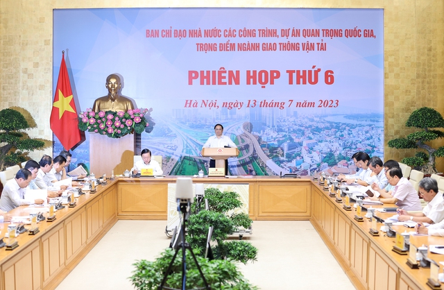 Thủ tướng Phạm Minh Chính chủ trì phiên họp Ban Chỉ đạo các công trình, dự án trọng điểm ngành GTVT - Ảnh: VGP/Nhật Bắc