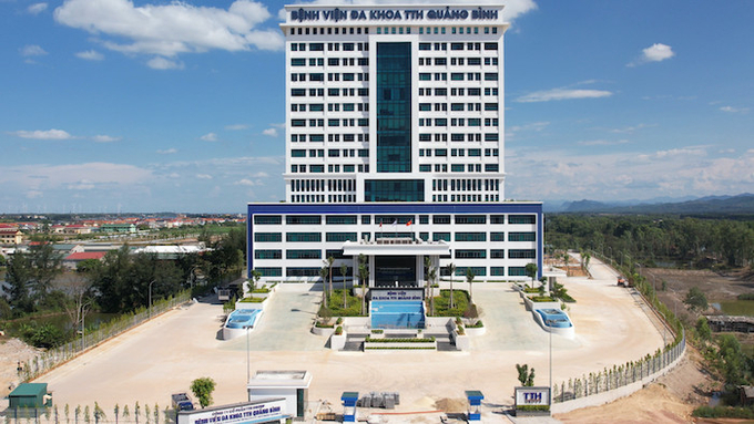 Bệnh viện đa khoa TTH có địa chỉ số 99 Điện Biên Phủ (phường Phú Hải, TP Đồng Hới, tỉnh Quảng Bình).