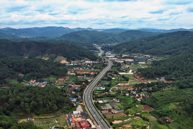 Quốc lộ 20 đoạn qua tỉnh Lâm Đồng, nơi có dự án cao tốc Tân Phú - Bảo Lộc đi qua