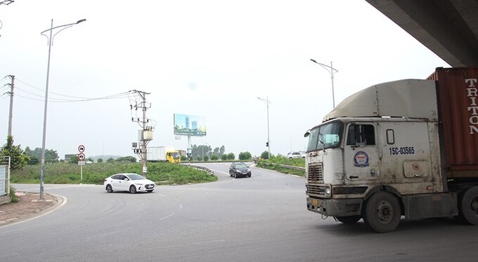 Điểm giao cắt lối vào Khu Công nghiệp Quang Châu ( Việt Yên) cũng là một “ điểm đen” TNGT  