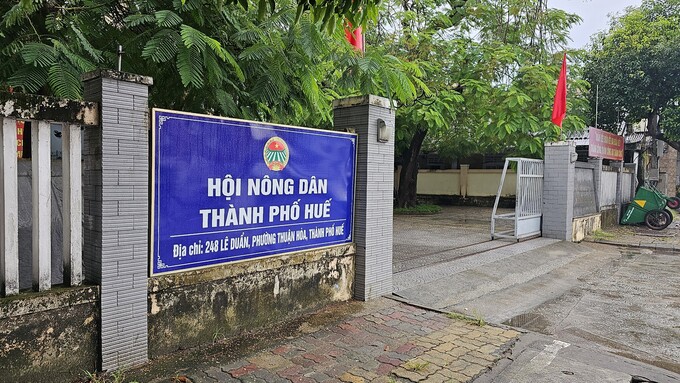 Trường mầm non Hương Sen đã mượn cơ sở 2 nhà làm việc của khối cơ quan, đoàn thể phường Thuận Hòa (248 Lê Duẩn) để hoạt động tạm thời.