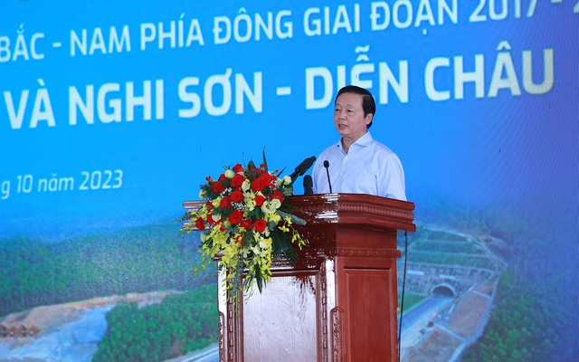 Phó Thủ tướng Trần Hồng Hà: Cần nghiên cứu, phân tích, đánh giá việc triển khai 2 dự án cao tốc QL 45-Nghi Sơn và Nghi Sơn-Diễn Châu để làm bài học cho các dự án sau này - Ảnh: VGP/Minh Khôi