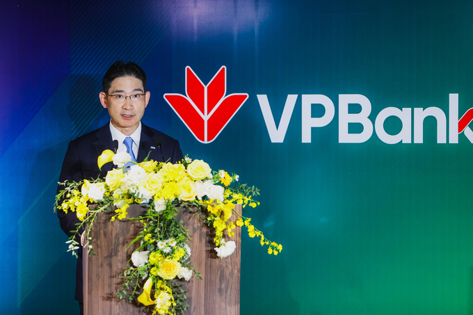 Ông Tetsuro Imaeda, Phó Tổng giám đốc đồng phụ trách Khối Kinh doanh Toàn cầu, Ngân hàng SMBC nhấn manh, sự kiện hôm nay đánh dấu chương mới của VPBank và SMBC với tư cách là đối tác chiến lược, là sự khởi đầu của một hành trình cùng phát triển và thịnh vượng