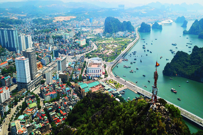 Thành phố Hạ Long một địa điểm được tiếp nhận xe du lịch tự lái từ Trung Quốc. Ảnh: TL