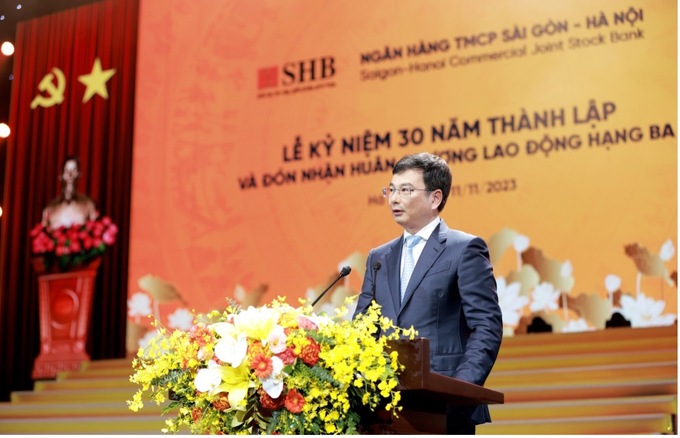 Phó Thống đốc NHNNVN Phạm Thanh Hà đánh giá cao các thành tựu cũng như những đóng góp của SHB đối với ngành ngân hàng nói riêng và sự phát triển ổn định của kinh tế xã hội nói chung