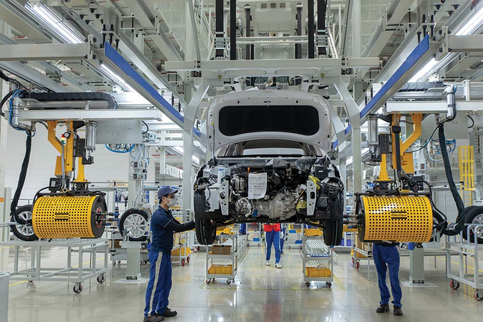 Các mặt hàng phụ tùng, linh kiện ô tô “ống dầu phanh” và “ống dẫn dầu hộp số ô tô” tại nhóm 98.45 được dự kiến điều chỉnh tăng theo mức trần của WTO