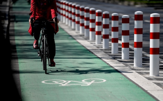 Sở GTVT sẽ tạo làn dành riêng hoặc ưu tiên cho xe đạp, để xe lưu thông được an toàn, thuận lợi
