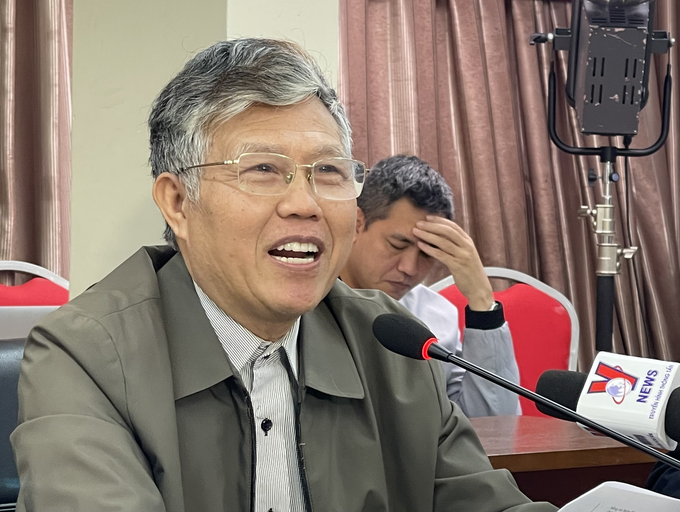 Ông Nguyễn Văn Quyền - Chủ tịch Hiệp hội Vận tải ô tô Việt Nam kiến nghị giải pháp quản lý xe Hợp đồng tại Toạ đàm ngày 18/12/2023