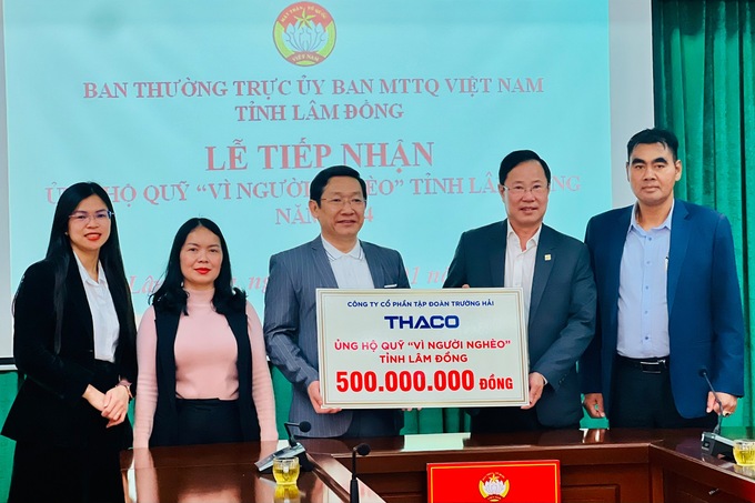 THACO ủng hộ Quỹ “Vì người nghèo” tỉnh Lâm Đồng