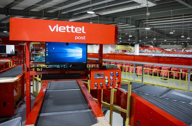 Viettel Post không ngừng đầu tư công nghệ, quy mô, đổi mới phương thức kinh doanh để có đủ năng lực cạnh tranh với các doanh nghiệp, tập đoàn kinh tế nước ngoài