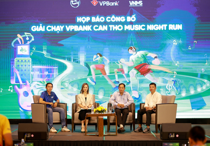 Đại diện sở Văn hóa, Thể thao & Du lịch, ban tổ chức VPBank và Nexus Sport Events chia sẻ, giải đáp thông tin về giải VPBank Can Tho Music Night Run 2024