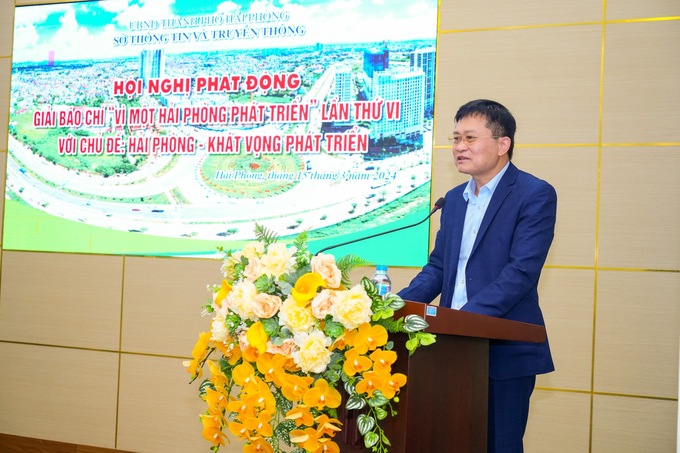 Giám đốc Sở Thông tin và Truyền thông Phạm Văn Tuấn phát biểu tại hội nghị
