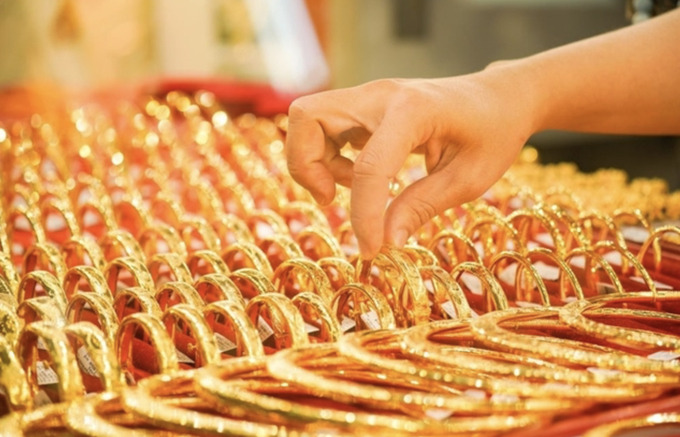 Giá vàng hôm nay ngày 15/4/2024: Vàng SJC ở mức 83,1 triệu đồng/lượng, vàng thế giới dự báo tiếp tục tăng trong tuần giao dịch mới
