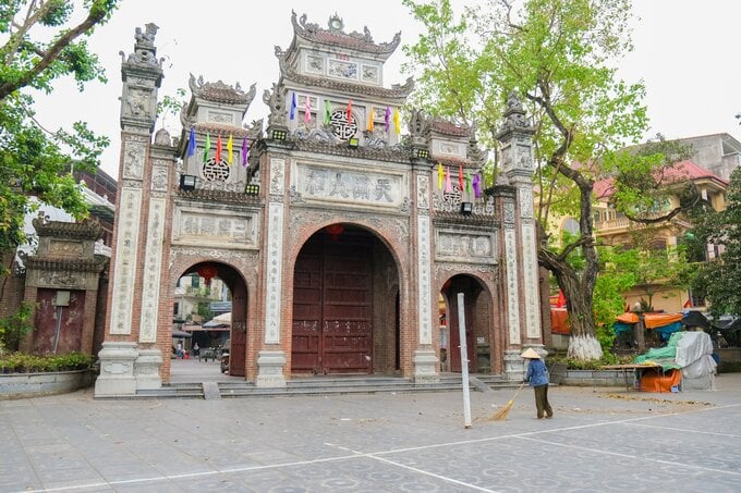 Bên trong cụm di tích đình, chùa làng Đồng Kỵ.
