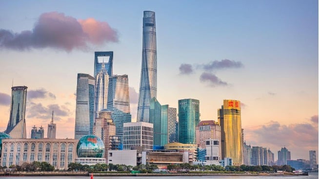 Tháp Thượng Hải hiện đang nắm giữ danh hiệu tòa nhà cao nhất Trung Quốc và là tòa nhà cao thứ ba thế giới hiện nay
