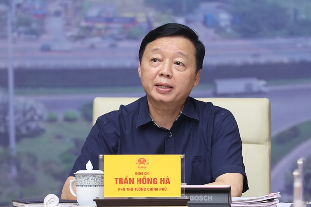 Phó Thủ tướng Trần Hồng Hà phát biểu ý kiến