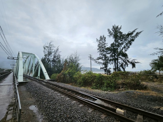 Cầu đường sắt Nam Ô qua địa phận quận Liên Chiểu, TP. Đà Nẵng