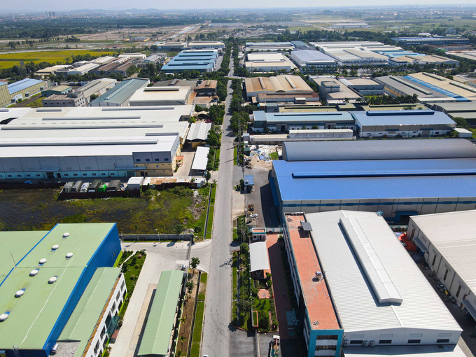 Nhiều nhà máy tại KCN Thuận Thành đi vào hoạt động sản xuất.