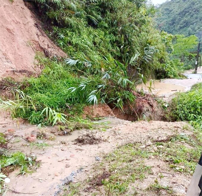 Đường Thông Nguyên (Hoàng Su Phì) đi km 17 tỉnh lộ 177 bị sạt lở