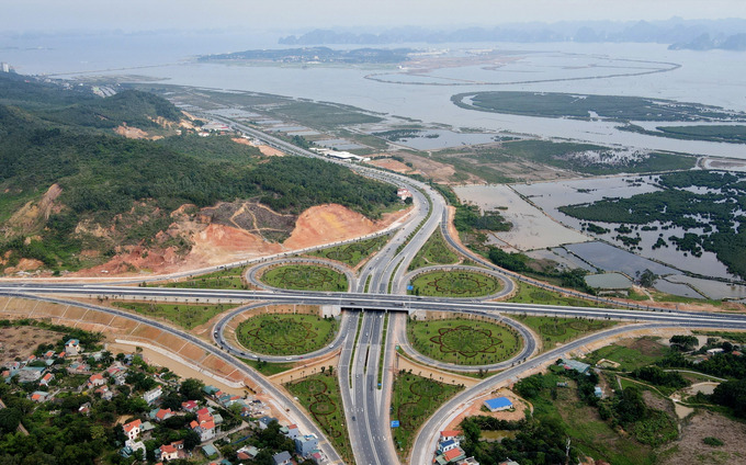 Chính phủ yêu cầu rà soát để sớm đầu tư các nút giao, kết nối cao tốc