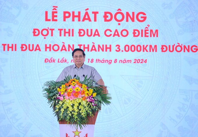 Thủ tướng Phạm Minh Chính phát động thi đua cao điểm '500 ngày đêm thi đua hoàn thành 3.000 km đường bộ cao tốc'