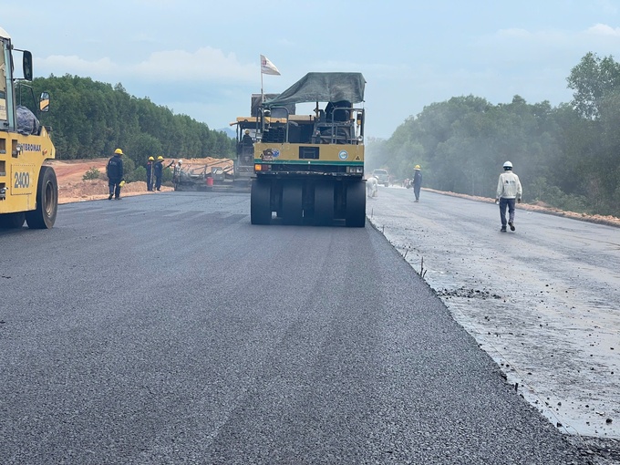 Đẩy nhanh tiến độ thi công cao tốc