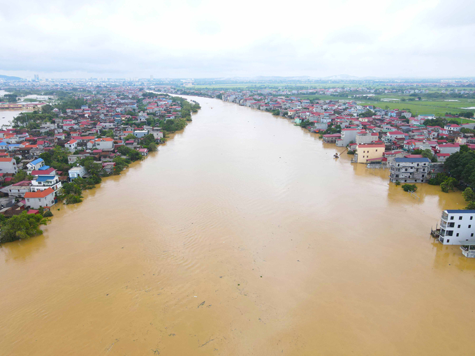 Toàn cảnh khu vực sông Cầu địa phận xã Tam Đa, huyện Yên Phong, tỉnh Bắc Ninh.