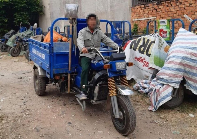 Nhiều xe ba bánh, bốn bánh tự sản xuất lắp ráp, không bảo đảm an toàn, được sử dụng để chở hàng hóa cồng kềnh tham gia giao thông, tiềm ẩn nguy cơ gây tai nạn.