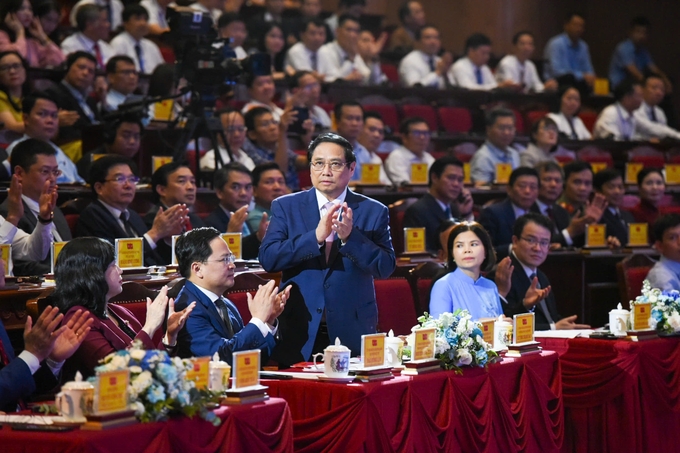 Thủ tướng Phạm Minh Chính dự Hội nghị cùng lãnh đạo các bộ, ban, ngành Trung ương và địa phương, đại diện các cơ quan ngoại giao, tổ chức quốc tế, cộng đồng doanh nghiệp.