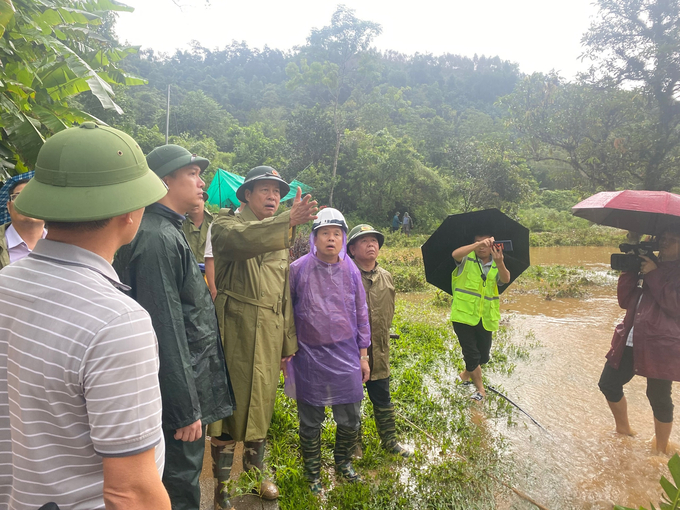 Lãnh đạo tỉnh Hà Giang và lãnh đạo Cục Đường bộ Việt Nam trực tiếp có mặt tại hiện trường