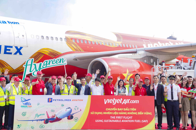 Vietjet khai thác chuyến bay sử dụng nhiên liệu hàng không bền vững