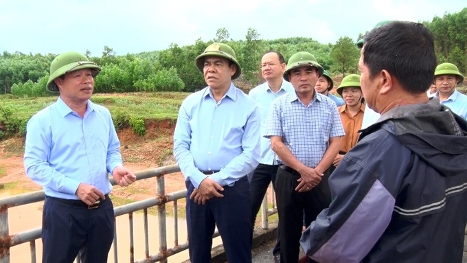 Triển khai các biện pháp đảm bảo an toàn hồ chứa nước và hạ du; chủ động vận hành hồ chứa đảm bảo an toàn và phục vụ sản xuất; bố trí lực lượng thường trực để vận hành điều tiết và sẵn sàng xử lý các tình huống có thể xảy ra