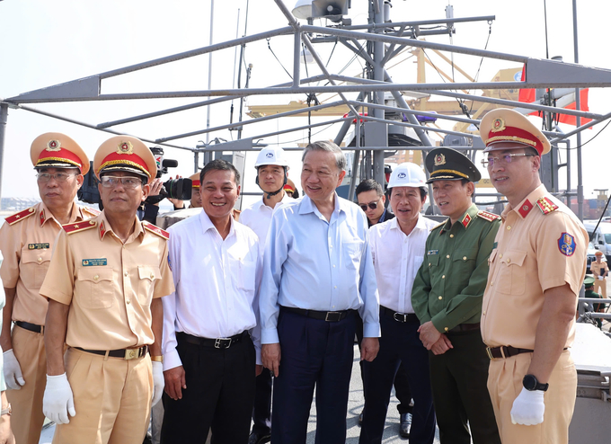 Tổng Bí thư Tô Lâm thăm và kiểm tra công tác của tàu tuần tra