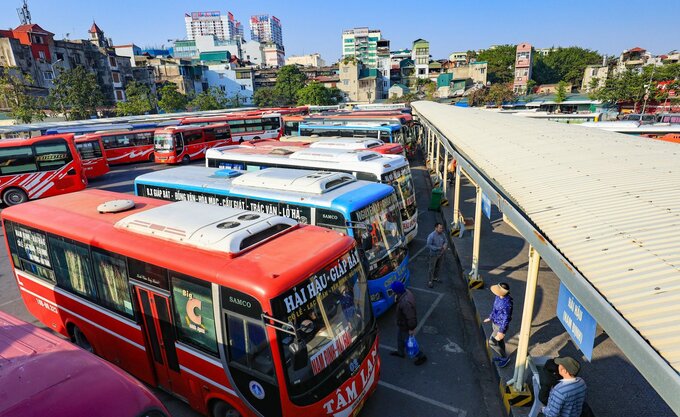 Xe khách đi Sa Pa sẽ hoạt động ở cả Bến xe Giáp Bát, Bến xe Nước Ngầm. Ảnh minh họa.