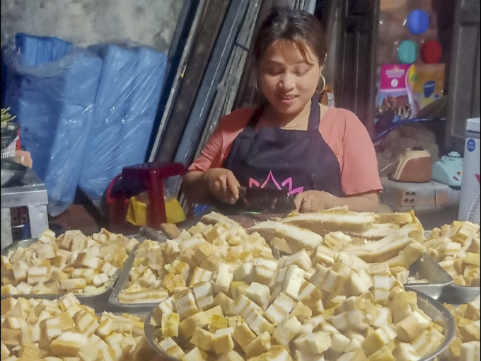 Chị Linh mong muốn chia sẻ nhiều hơn với những hoàn cảnh khó khăn bằng những bữa cơm này