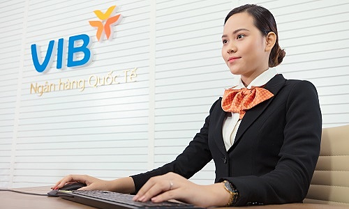 Bên cạnh dẫn đầu về số lượng CBNV tăng thêm 2.283 người trong năm 2020, VIB còn dẫn đầu về tốc độ tăng trưởng CBNV khi đạt 32,9% so với năm 2019.