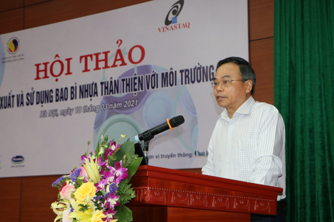 Ông Trần Văn Vinh, Tổng cục trưởng Tổng cục TCĐLCL, Chủ tịch Hội Khoa học và Kỹ thuật về Tiêu chuẩn và Chất lượng Việt Nam phát biểu tại Hội thảo