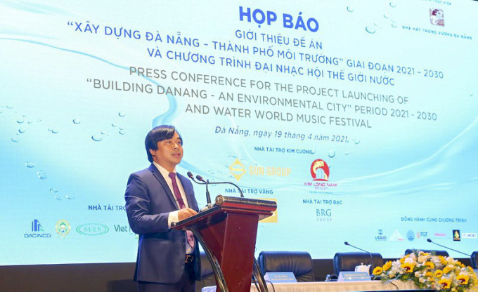 Ông Tô Văn Hùng - Giám đốc Sở TN&MT TP Đà Nẵng phát biểu trong buổi họp báo