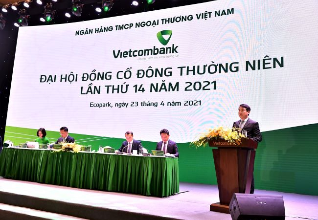 Năm 2021, VCB đặt kế hoạch lợi nhuận tăng 11% so với năm 2020, đạt 25.580 tỷ đồng.