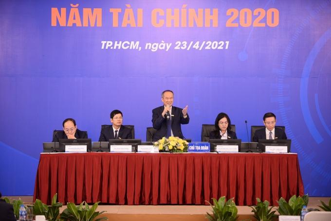 Đoàn Chủ tọa Đại hội đồng cổ đông thường niên năm tài chính 2020 tổ chức ngày 23/4/2021 tại TP.HCM của Sacombank (Ảnh: T. Hằng).