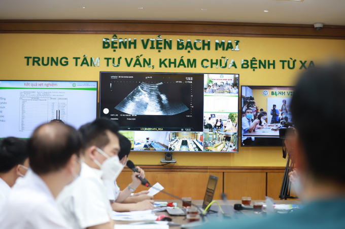 Bác sỹ hội chẩn qua Telehealth