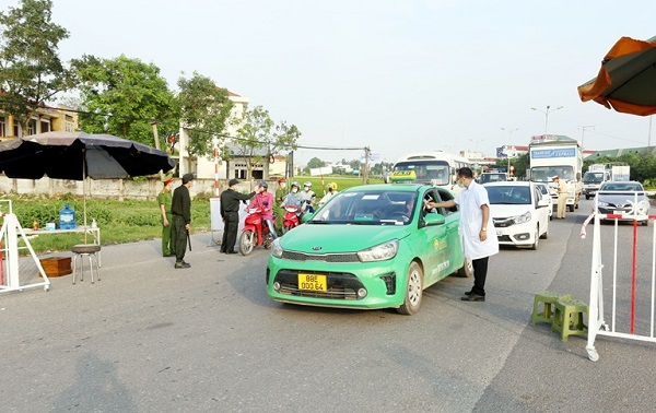 Vĩnh Phúc thắt chặt việc đi, lại với các địa phương có dịch để đảm bảo an toàn khu công nghiệp