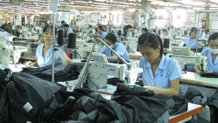 70.000 doanh nghiệp rút khỏi thị trường, 52.000 lao động nghỉ việc không lương. Ảnh minh họa