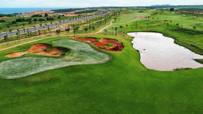 Cụm sân PGA độc quyền 36 hố sẽ hoàn thiện mảnh ghép cuối cùng là sân PGA Garden với phong cách “parkland” độc đáo. (Ảnh thực tế dự án)