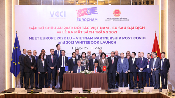 EuroCham công bố Sách Trắng ấn bản thứ 13 tại Hội nghị Đối thoại giữa Chính phủ, Doanh nghiệp Việt Nam - EU.