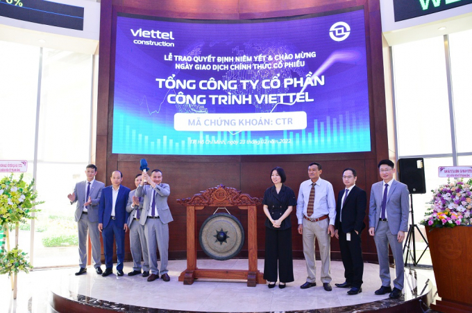 Ngày 23/2, 92.923.873 cổ phiếu CTR của Viettel Construction đã có phiên chào sàn HOSE và đóng cửa ở mức 91.400 đồng/cổ phiếu giúp vốn hóa đạt 8.493 tỷ đồng. Ảnh: HOSE